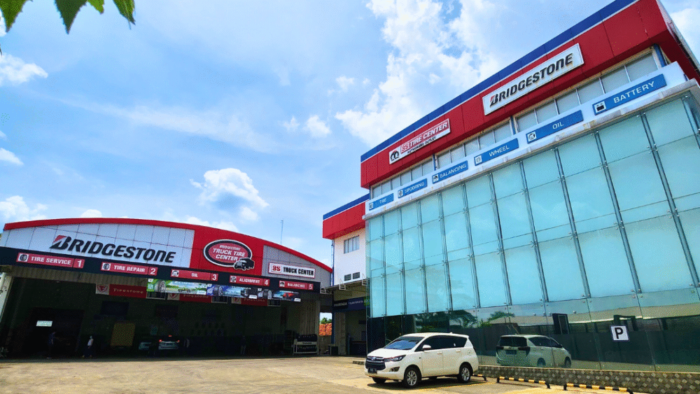 3S Truck & Tire Center – Purwakarta